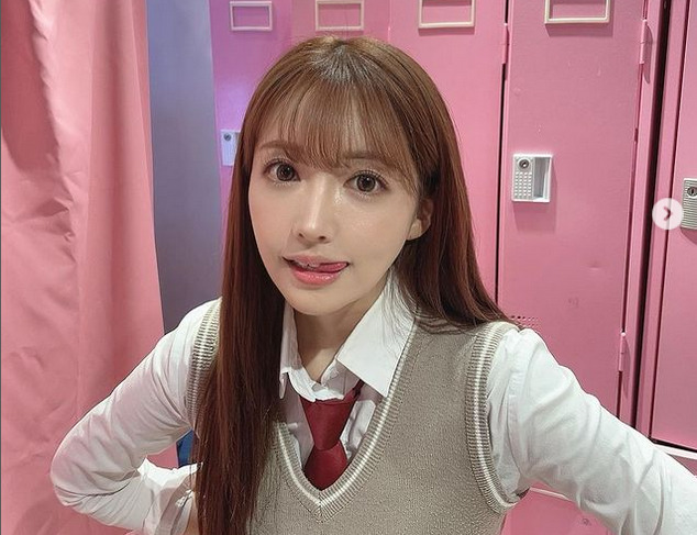 SKE48 鬼頭桃菜(三上悠亜)トレカ 若けれ